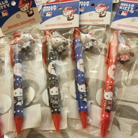 Hello Kitty MLB Pen w Charm: Various - Picture 2 of 7